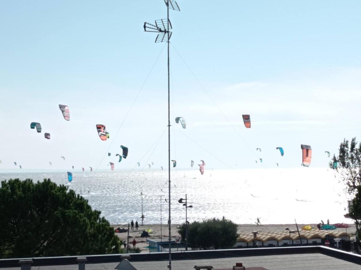 Seaview Beach Front Grado Pineta Andromeda Екстер'єр фото